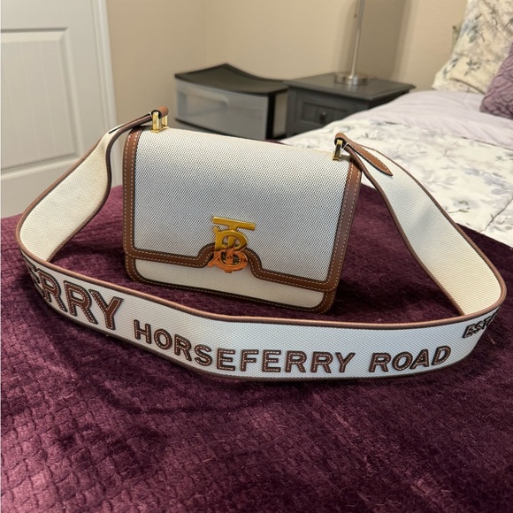 BURBERRY leather & canvas crossbody bag in EUC purchased in Spain in 2022 - Picture 3 of 4